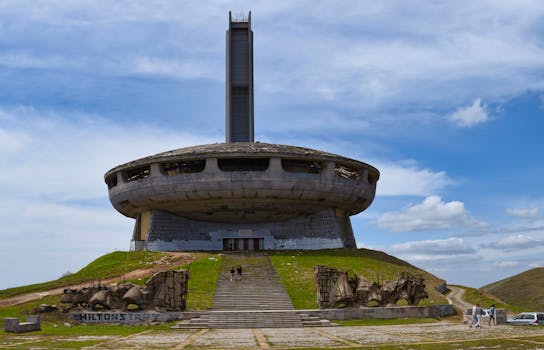 Exploring Bulgaria's Architectural Evolution: From Socialist Panelki to Modern Marvels